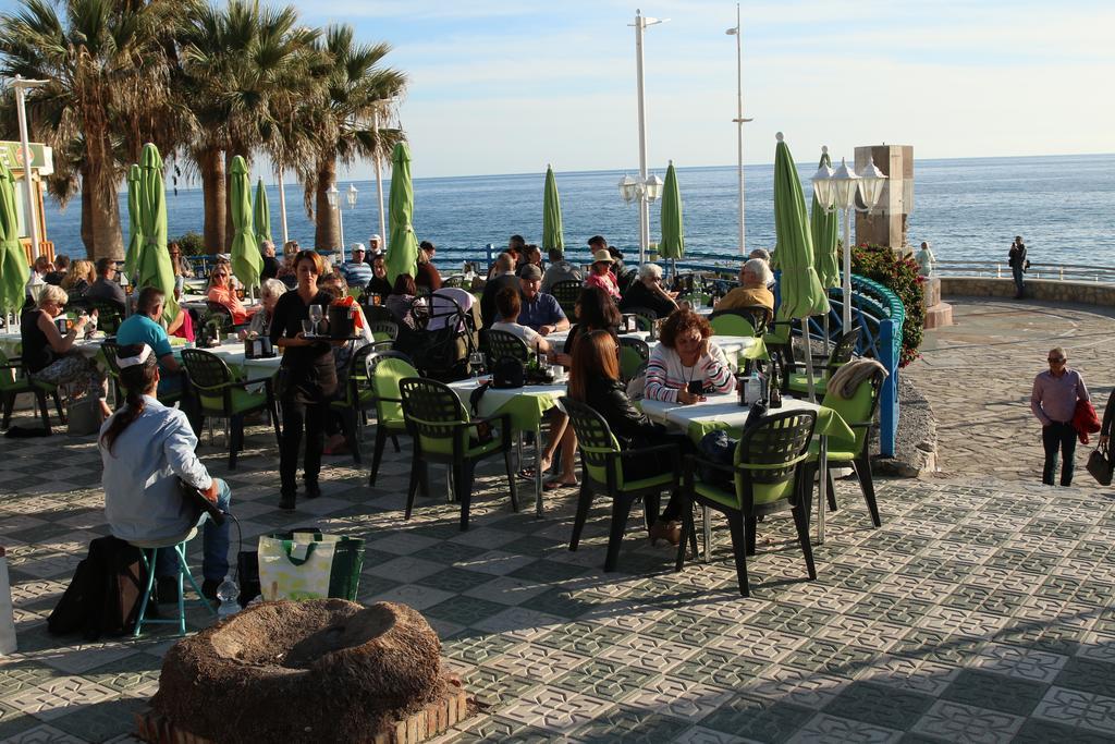Andaluz Apartments - Algarrobo Nerja Exteriör bild